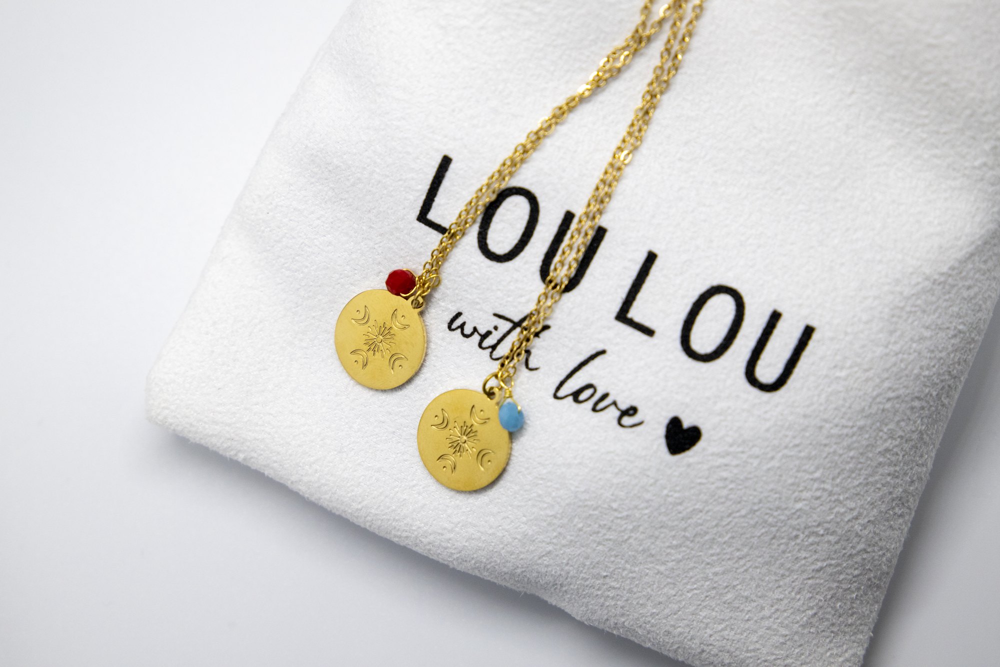 Collar Medalla Sol y Lunas – LouLou