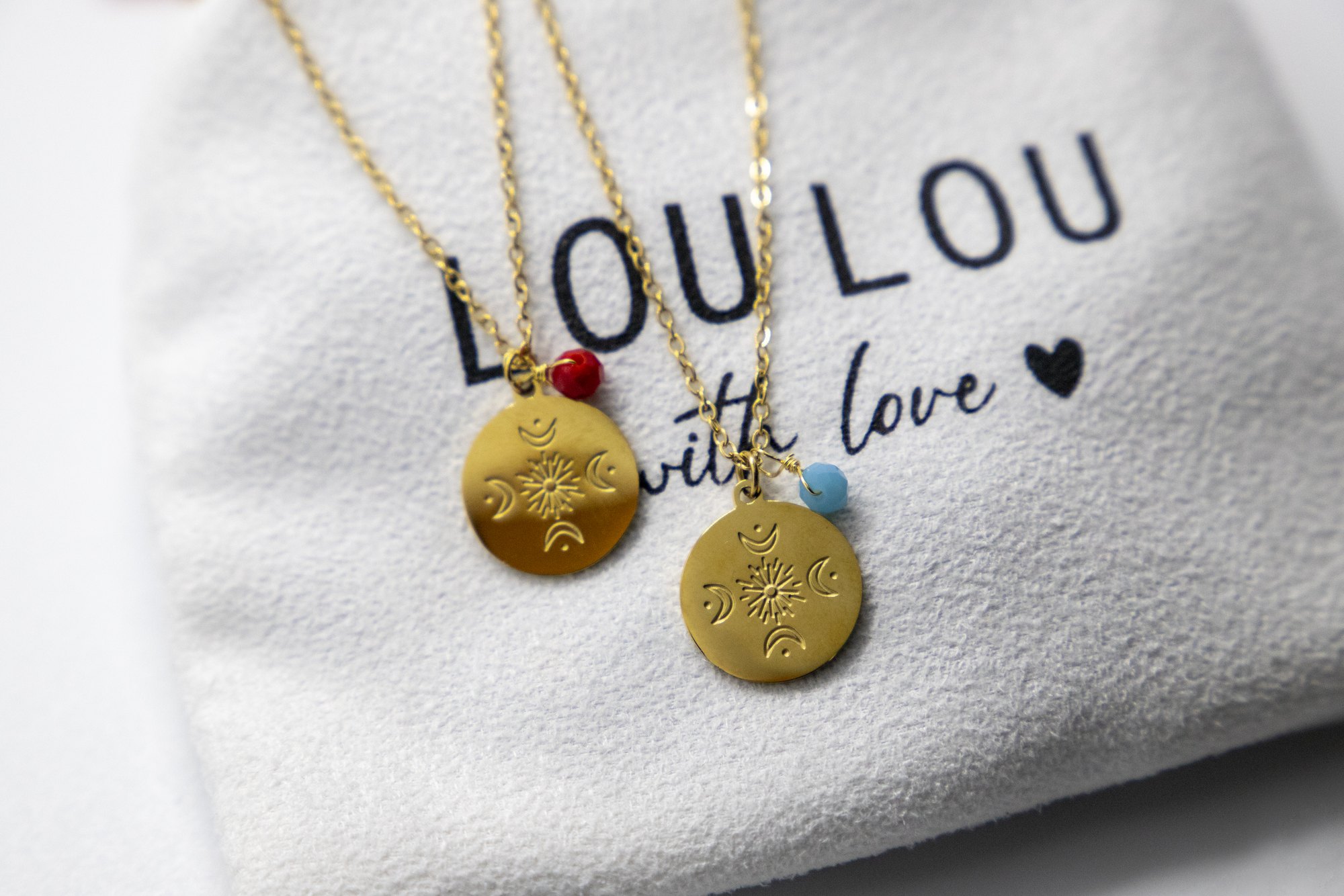 Collar Medalla Sol y Lunas – LouLou