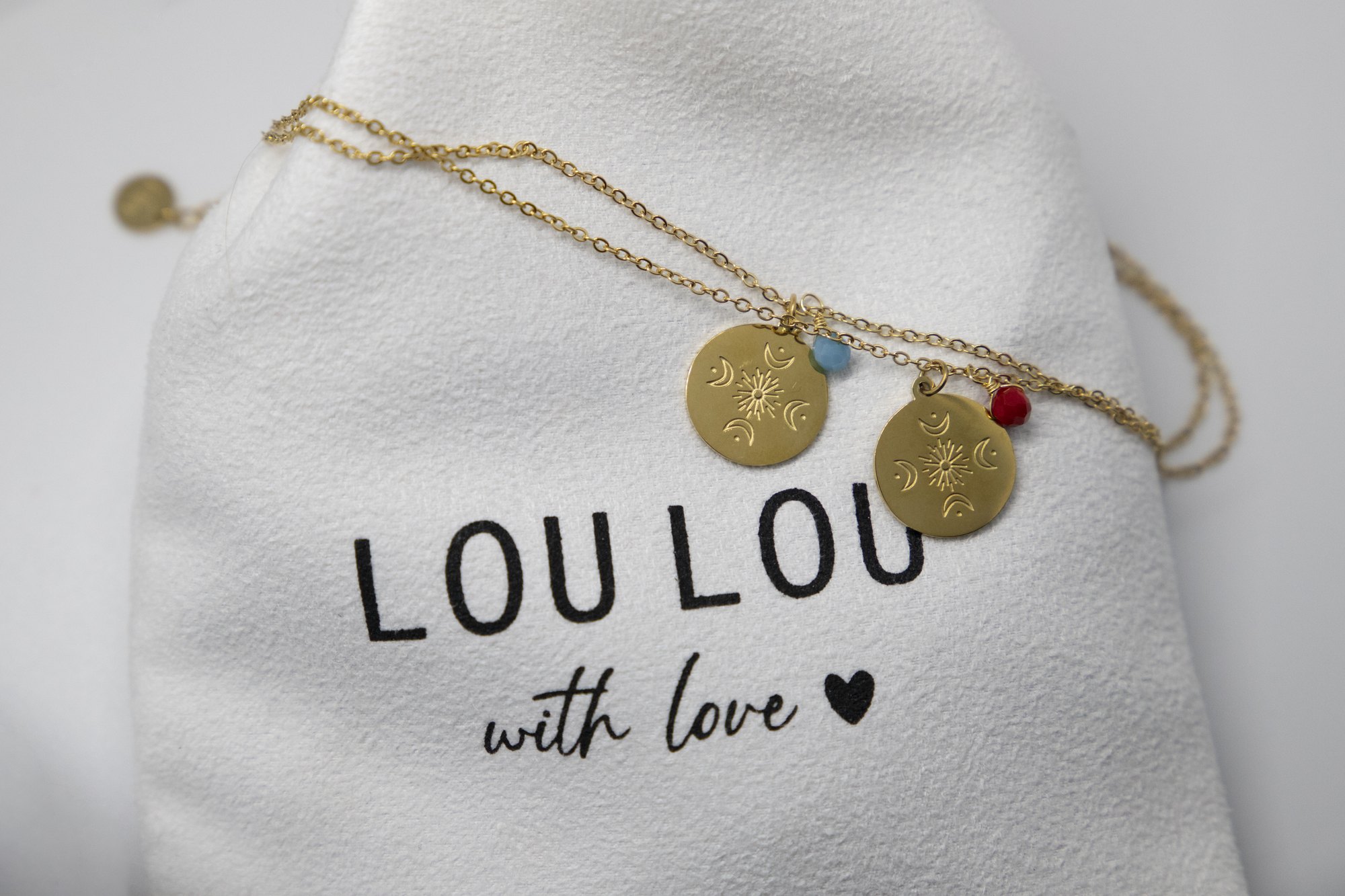 Collar Medalla Sol y Lunas – LouLou