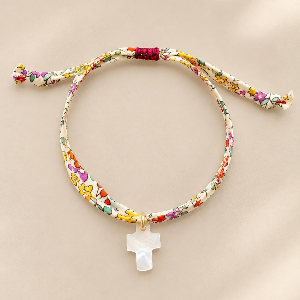 Pulsera Liberty Cruz Nácar – LouLou