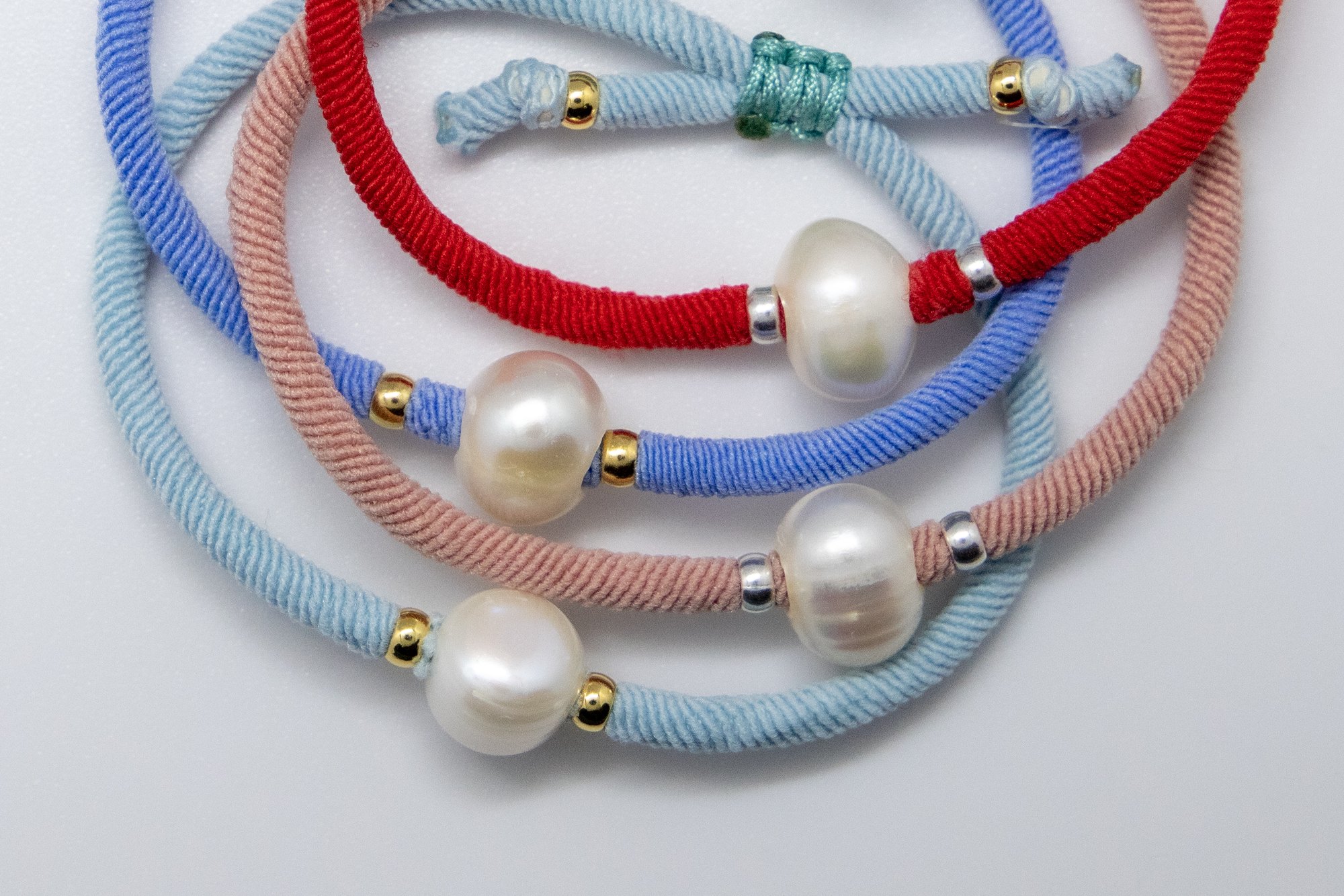 Pulsera Perla y Cordón – LouLou