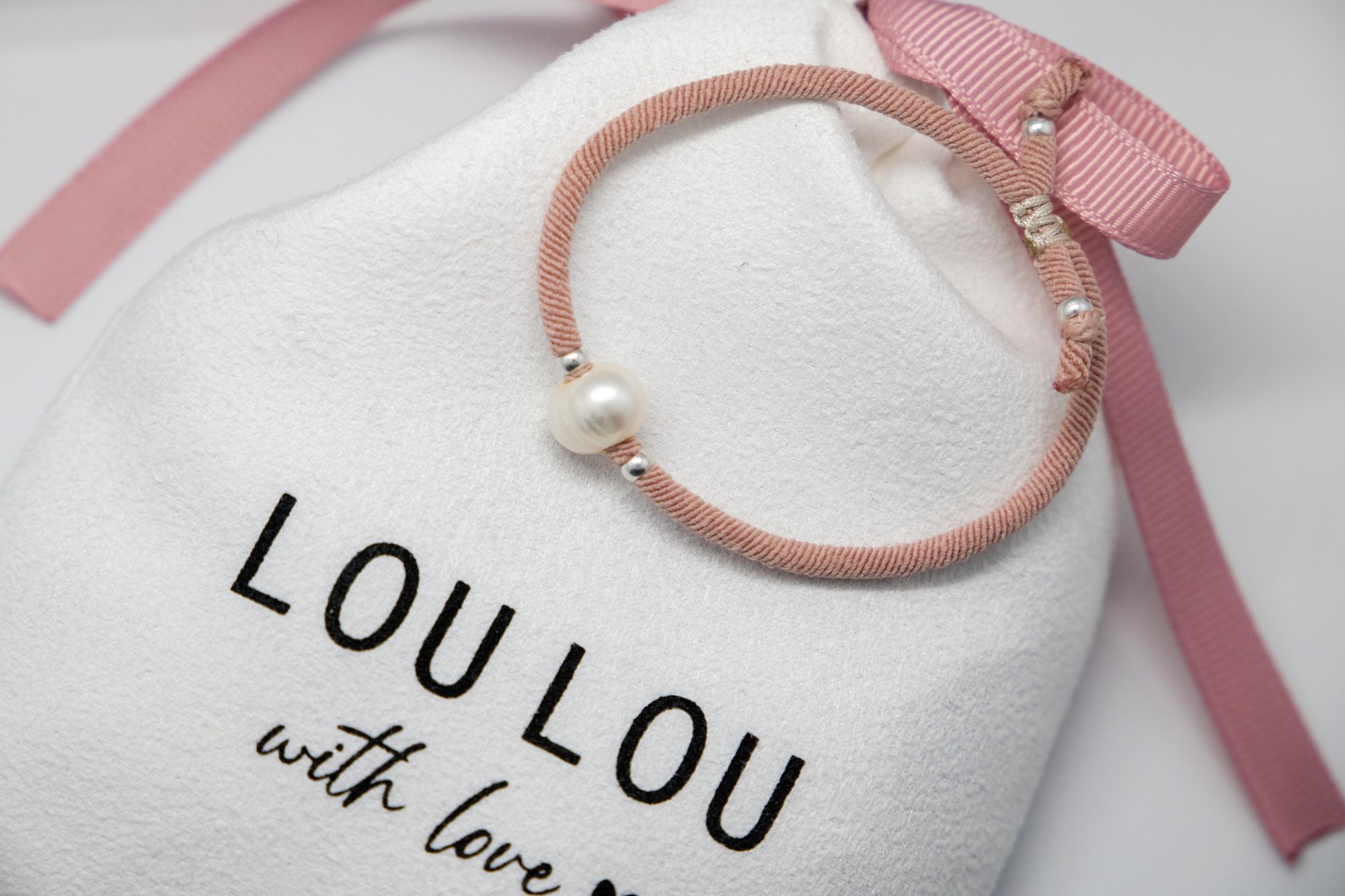 Pulsera Perla y Cordón – LouLou